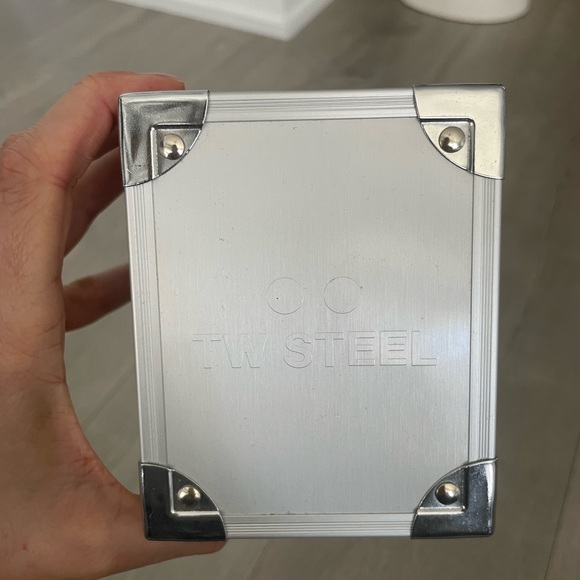 NWOT TW STEEL Watch - Picture 3 of 7